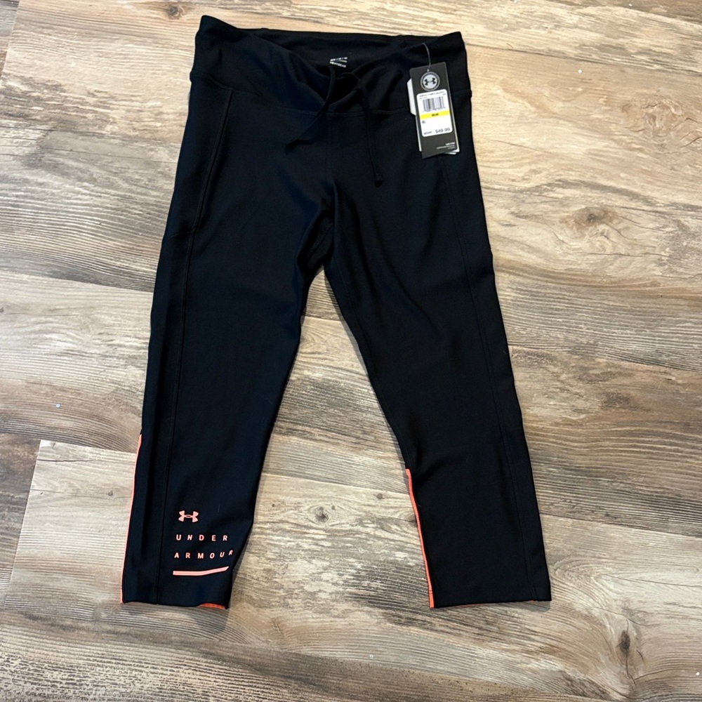 Under Armour womens Black and Orange crop Leggings